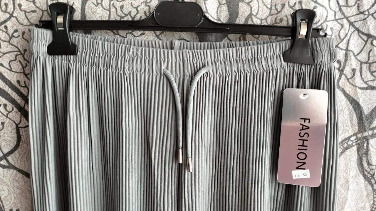 grey pleated trousers – photo 3